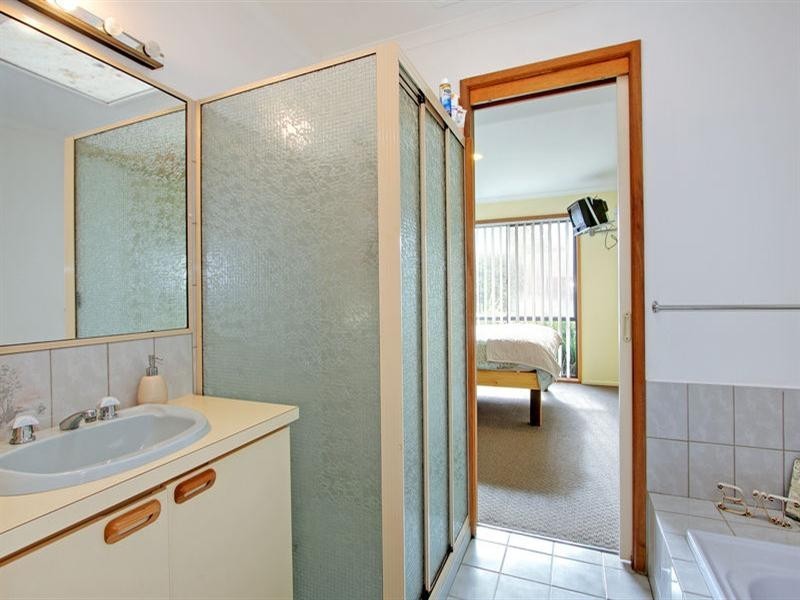 2/1 Boronia Court, Mount Martha VIC 3934