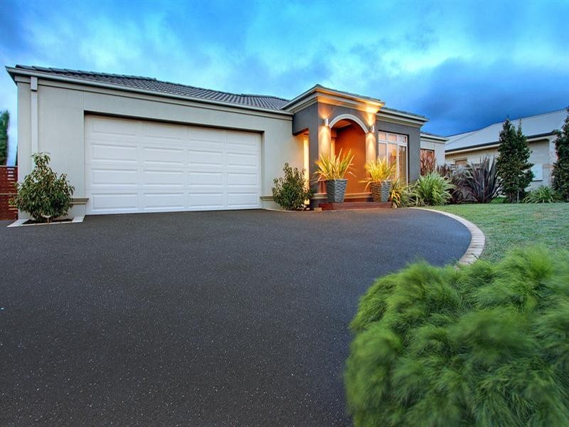 6 Ben Drive, Mornington VIC 3931