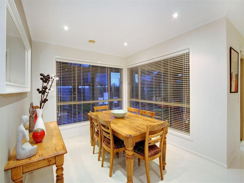 6 Ben Drive, Mornington VIC 3931