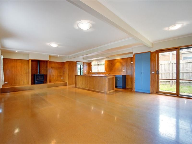 15 Clifton Park Drive, Carrum Downs VIC 3201