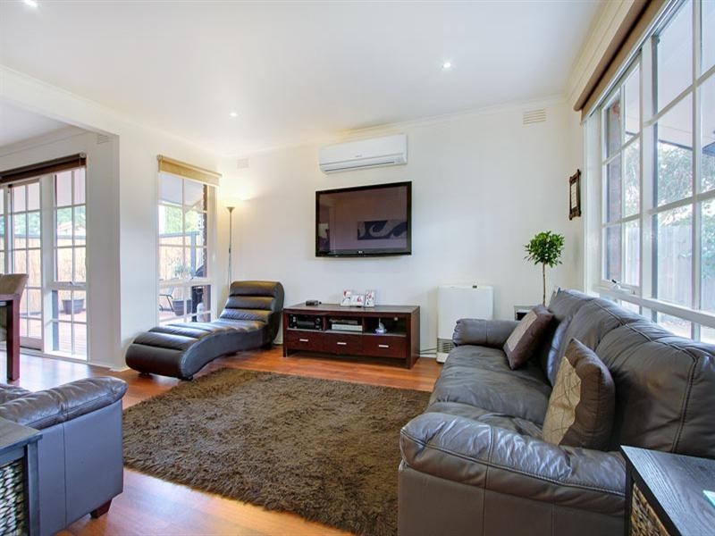 1/2 Oakland Street, Mornington VIC 3931