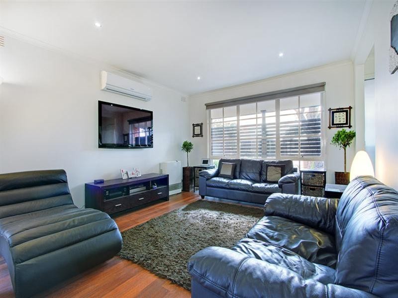 1/2 Oakland Street, Mornington VIC 3931