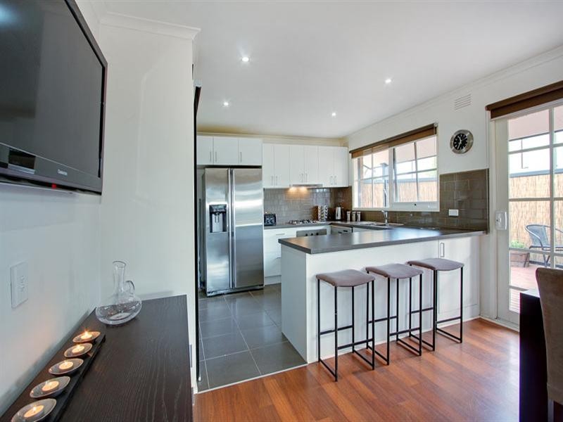 1/2 Oakland Street, Mornington VIC 3931