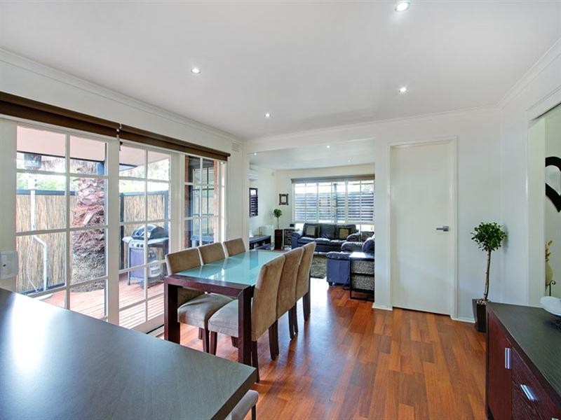 1/2 Oakland Street, Mornington VIC 3931