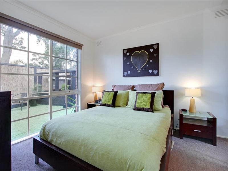 1/2 Oakland Street, Mornington VIC 3931