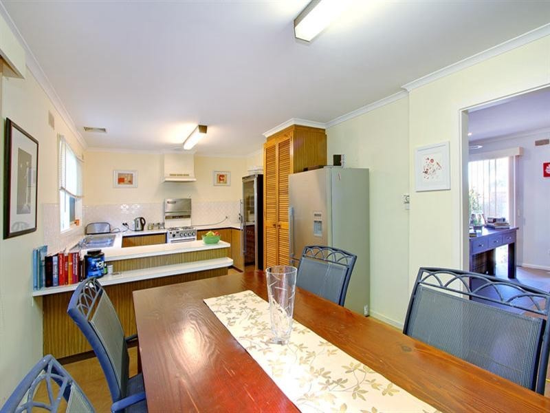 27 Ruth Road, Mornington VIC 3931