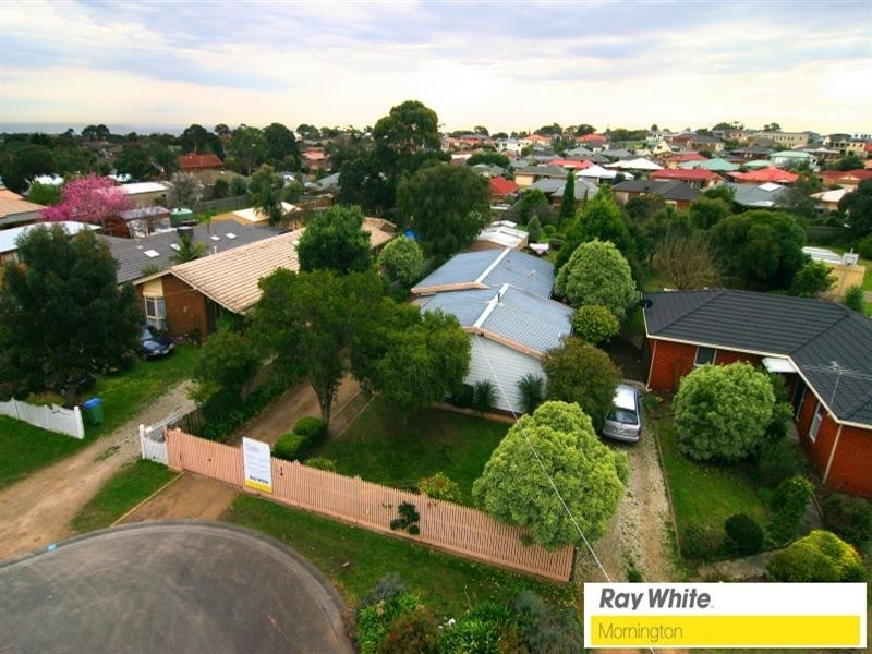 27 Ruth Road, Mornington VIC 3931