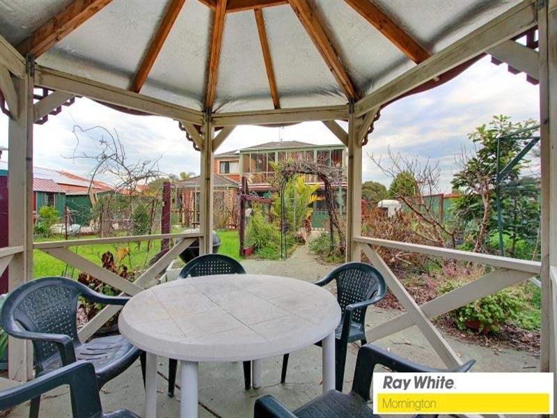 13 Parkside Crescent, Mornington VIC 3931