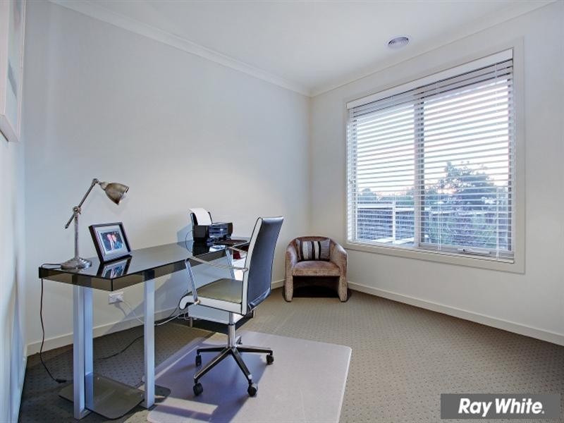 1/30 Maxwell Street, Mornington VIC 3931