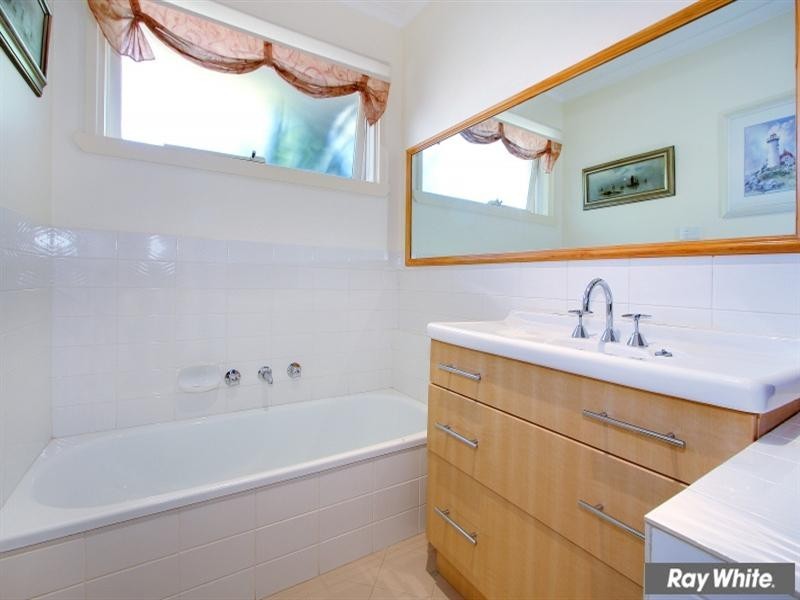 22 Neptune Street, Mornington VIC 3931