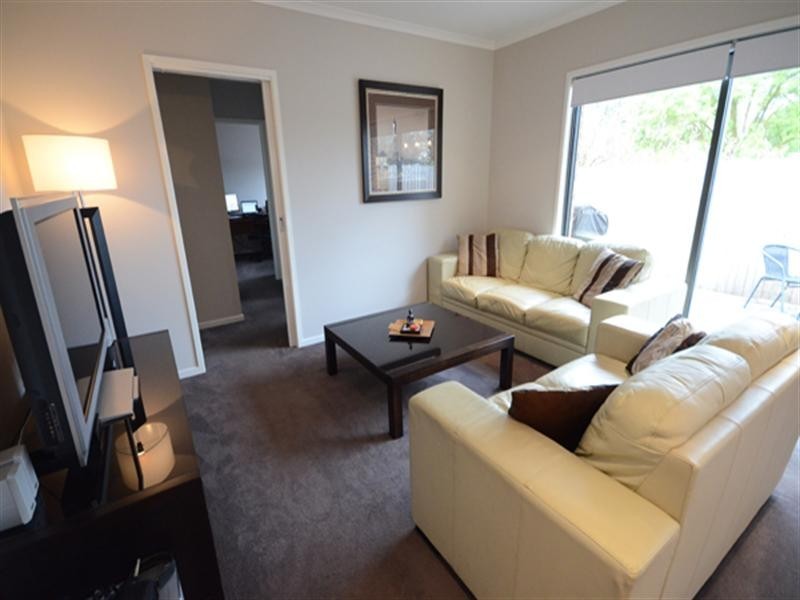 6/60 Green Island Avenue, Mount Martha VIC 3934