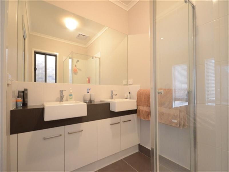 6/60 Green Island Avenue, Mount Martha VIC 3934