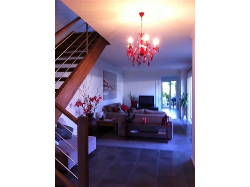 2/32 Napier Street, Mornington VIC 3931