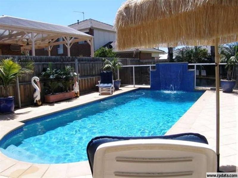 17 Tonkin Street, Safety Beach VIC 3936