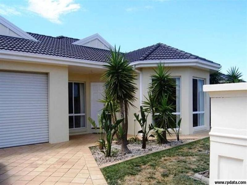 17 Tonkin Street, Safety Beach VIC 3936