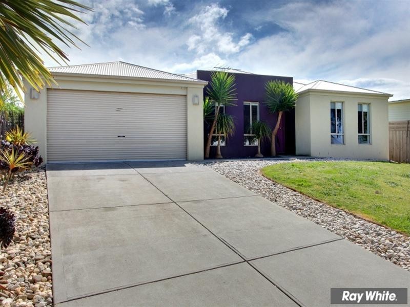 6 Sweetlands Court, Mount Martha VIC 3934