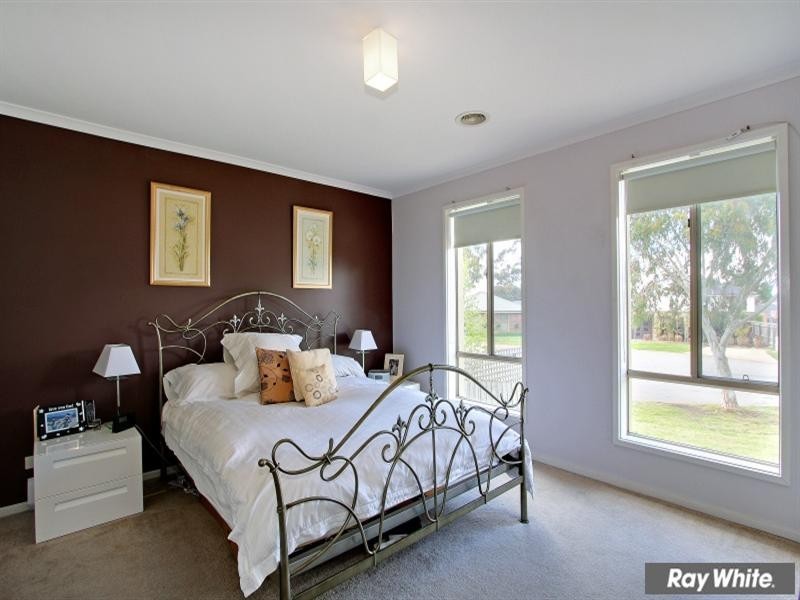 6 Sweetlands Court, Mount Martha VIC 3934