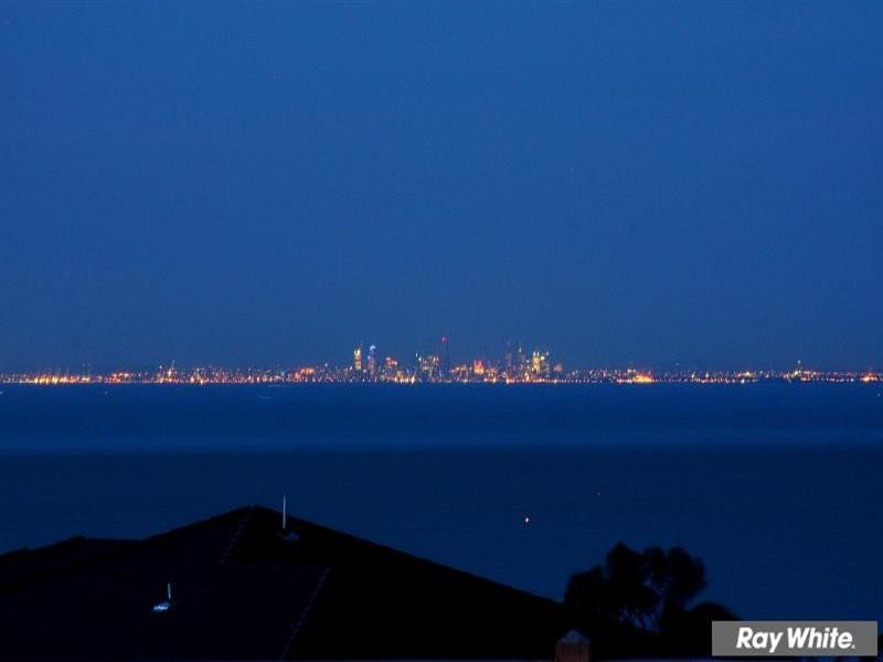 10 Sundown Drive, Mount Martha VIC 3934