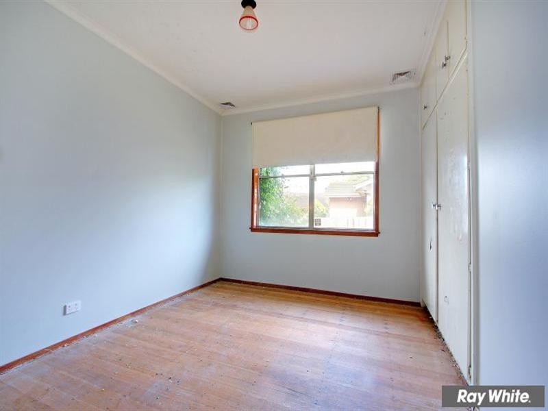 15 Warrah Street, Mornington VIC 3931