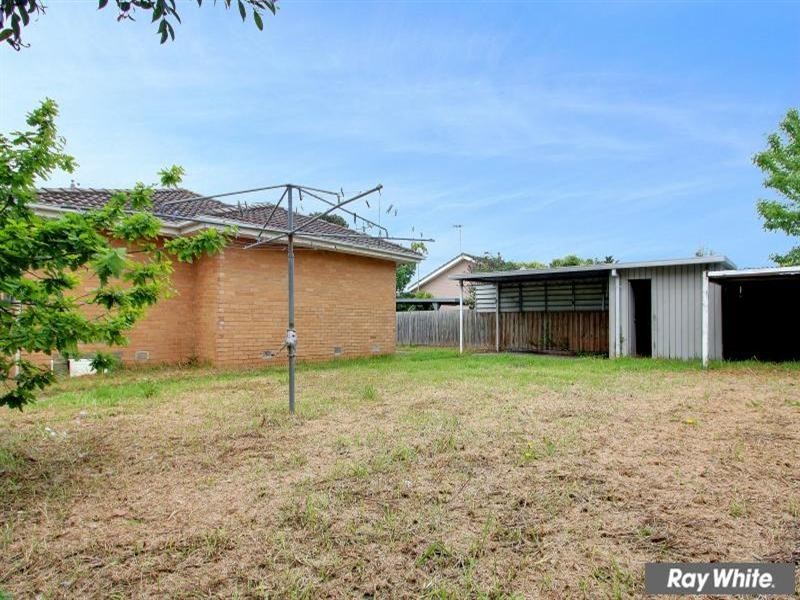 15 Warrah Street, Mornington VIC 3931