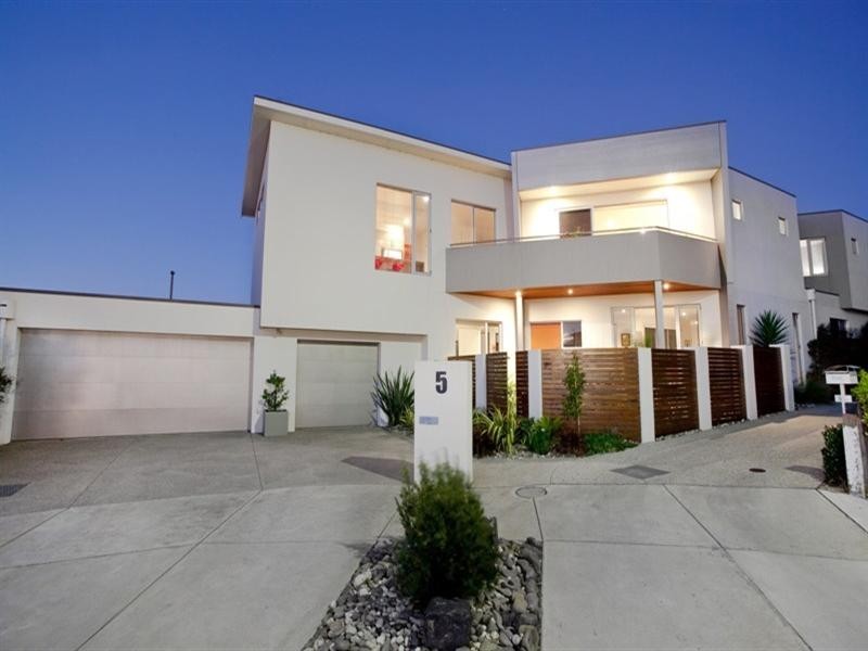 5 Rockcliff Court, Mornington VIC 3931