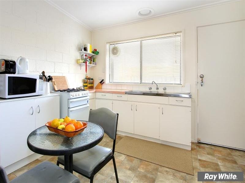 2/12 Campbell Grove, Mornington VIC 3931