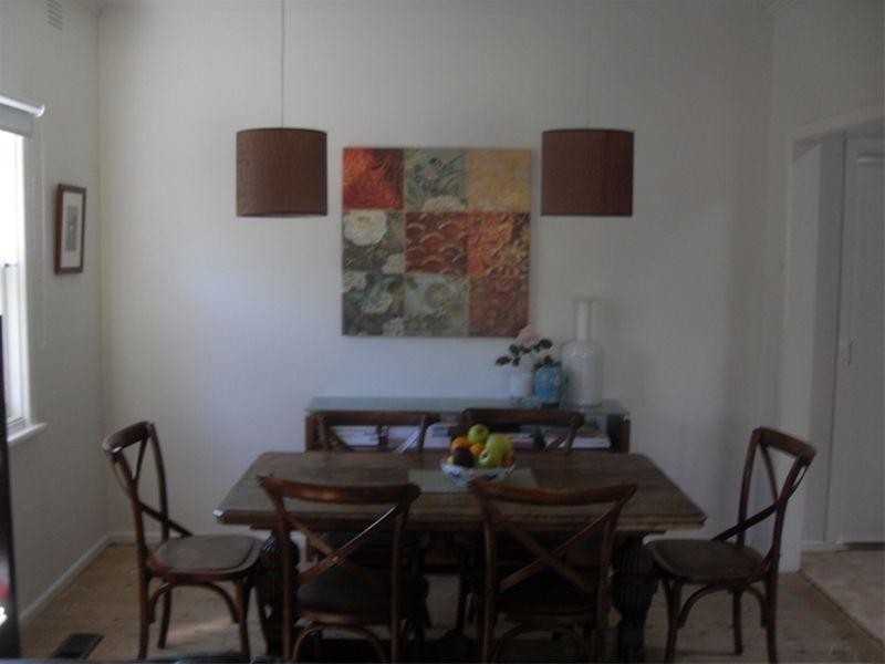 1/102 Barkly Street, Mornington VIC 3931