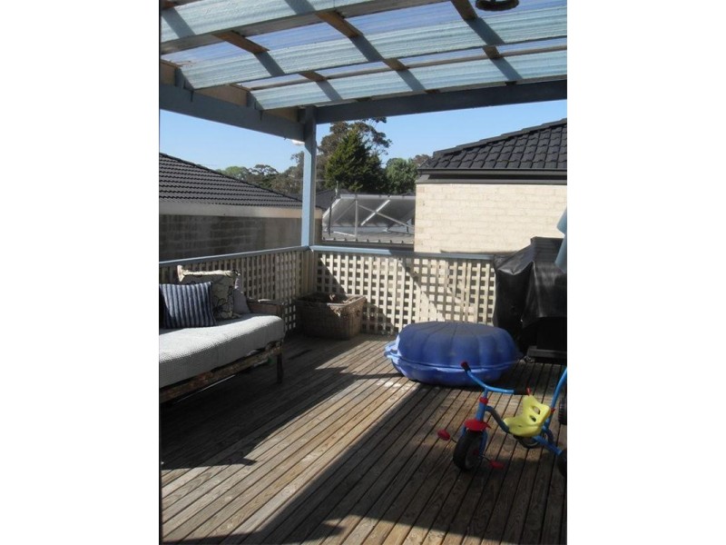 1/102 Barkly Street, Mornington VIC 3931