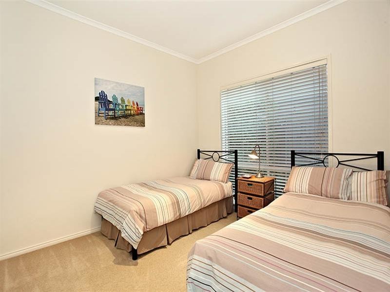 7 Orchid Avenue, Mornington VIC 3931