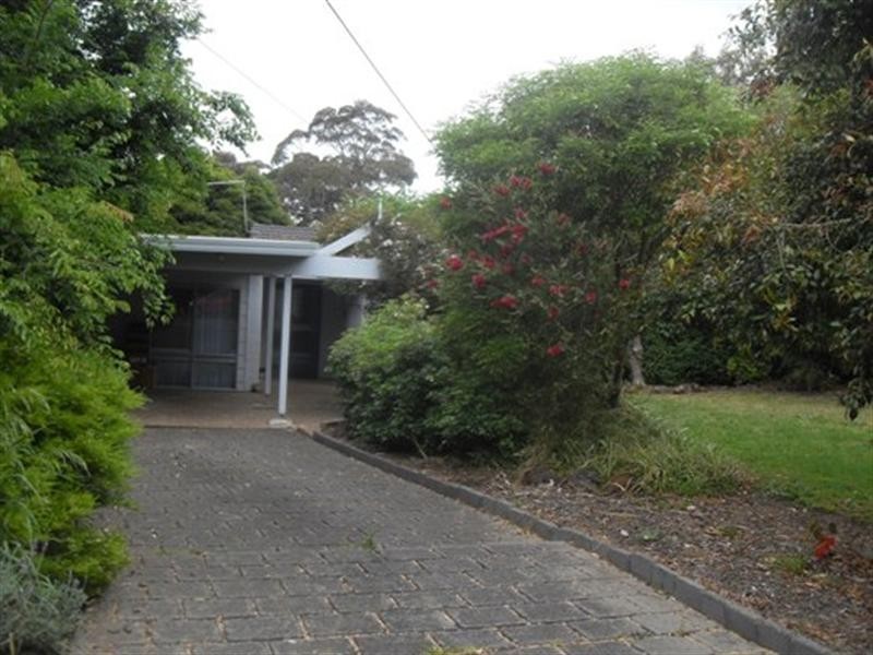 8 Narrung Road, Mount Eliza VIC 3930