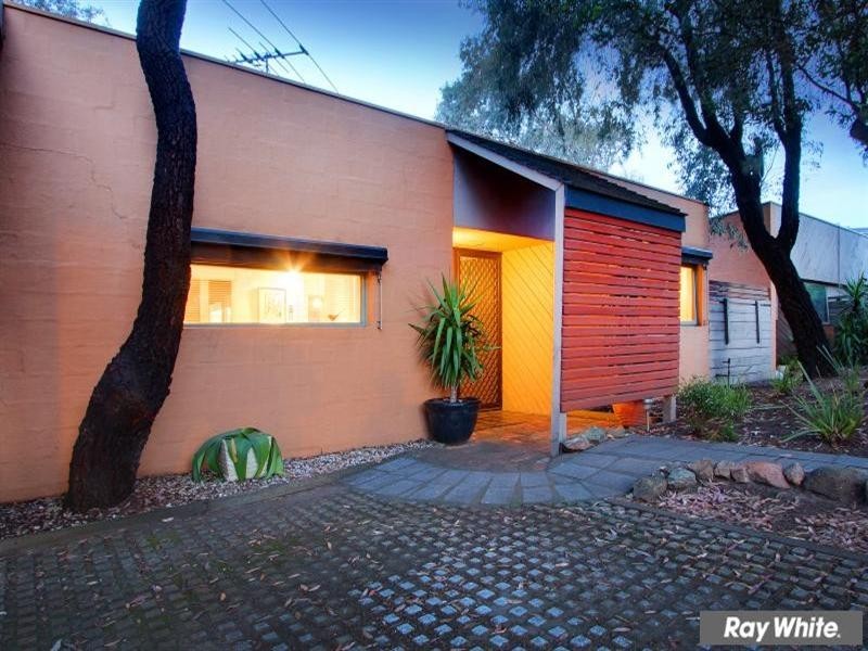 9/8 Johns Road, Mornington VIC 3931