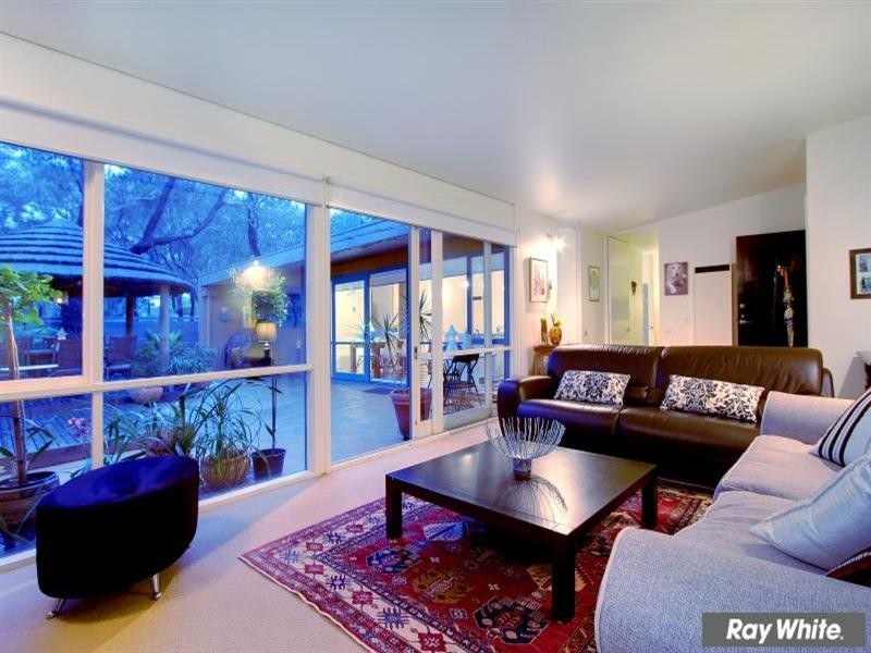 9/8 Johns Road, Mornington VIC 3931