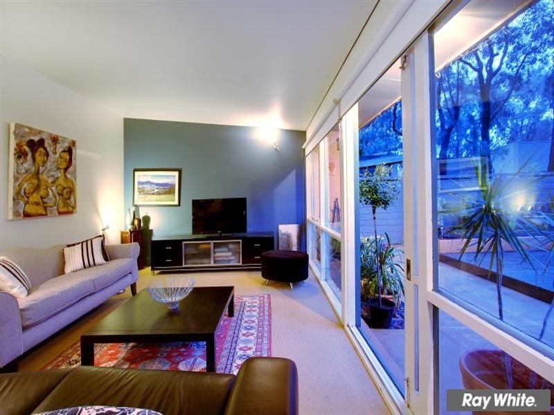 9/8 Johns Road, Mornington VIC 3931