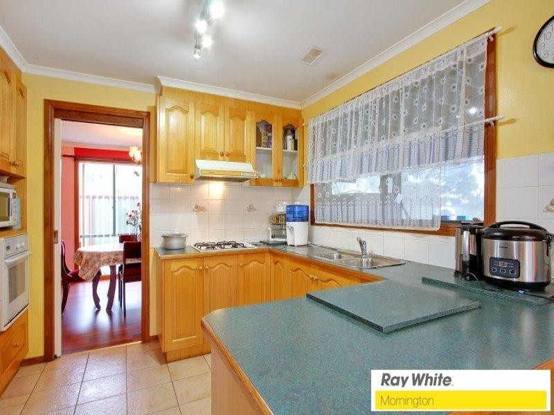 13 Parkside Crescent, Mornington VIC 3931