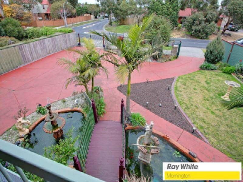 13 Parkside Crescent, Mornington VIC 3931