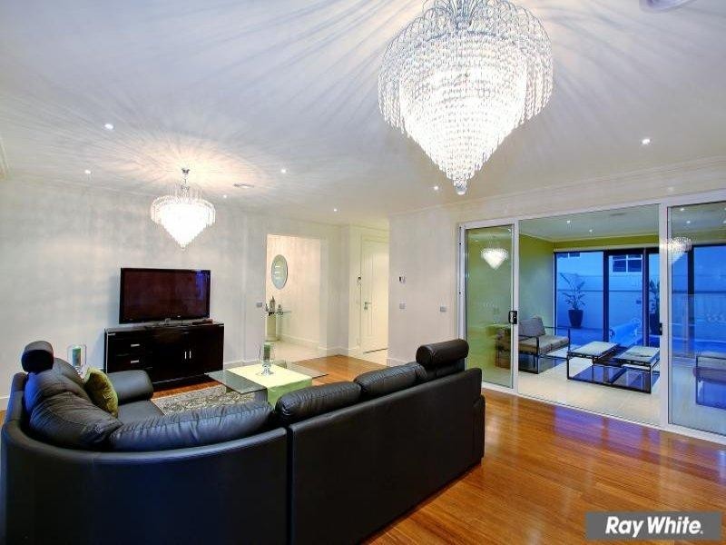 10 Sundown Drive, Mount Martha VIC 3934