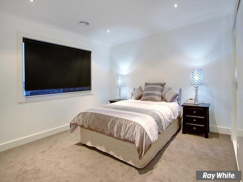 10 Sundown Drive, Mount Martha VIC 3934