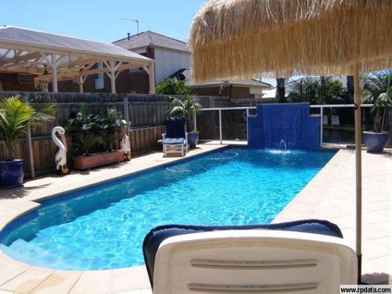 17 Tonkin Street, Safety Beach VIC 3936