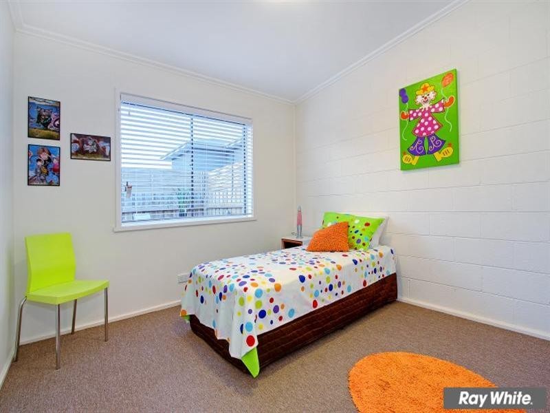 2/12 Campbell Grove, Mornington VIC 3931