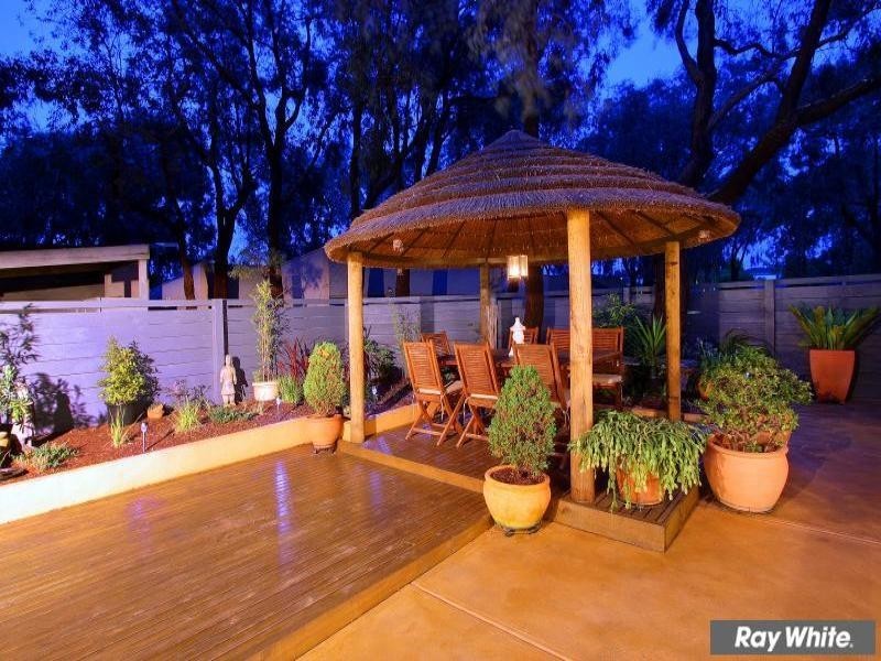 9/8 Johns Road, Mornington VIC 3931