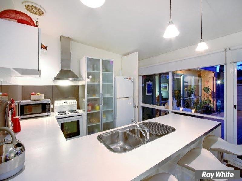 9/8 Johns Road, Mornington VIC 3931