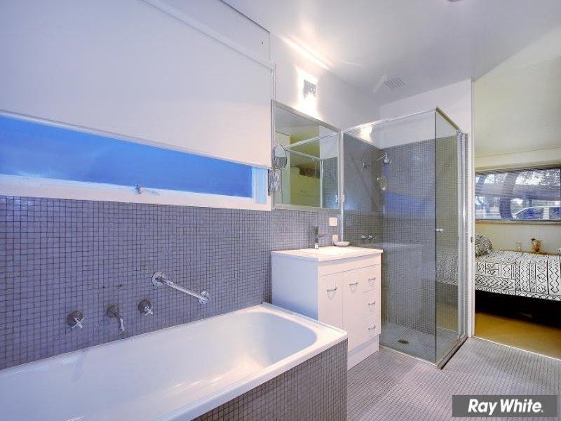 9/8 Johns Road, Mornington VIC 3931