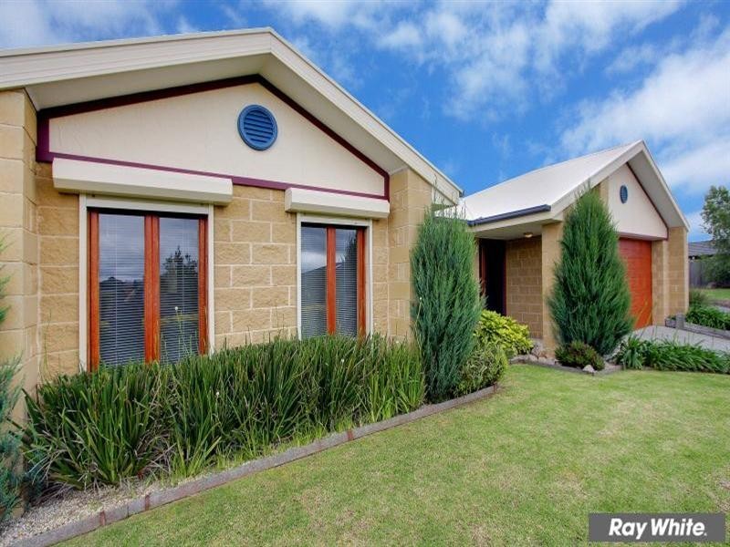 13 Veda Avenue, Mount Martha VIC 3934