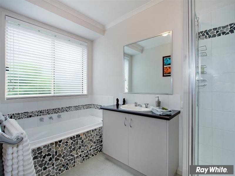 13 Veda Avenue, Mount Martha VIC 3934