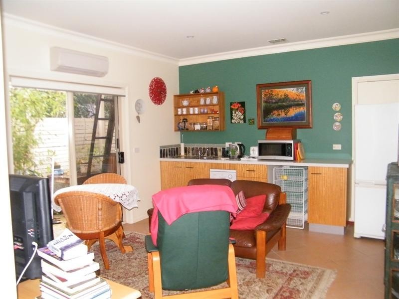 1/27 Empire Street, Mornington VIC 3931