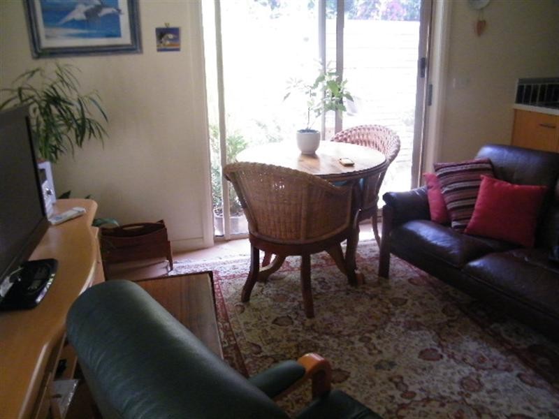 1/27 Empire Street, Mornington VIC 3931