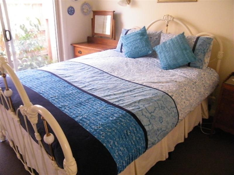 1/27 Empire Street, Mornington VIC 3931