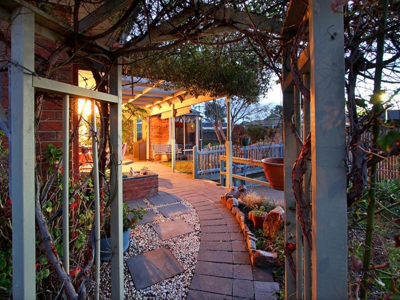 1 Maggie Mews, Safety Beach VIC 3936