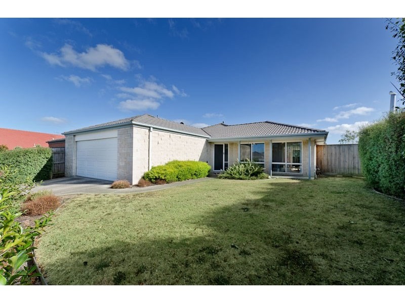 26 Samantha Drive, Mornington VIC 3931