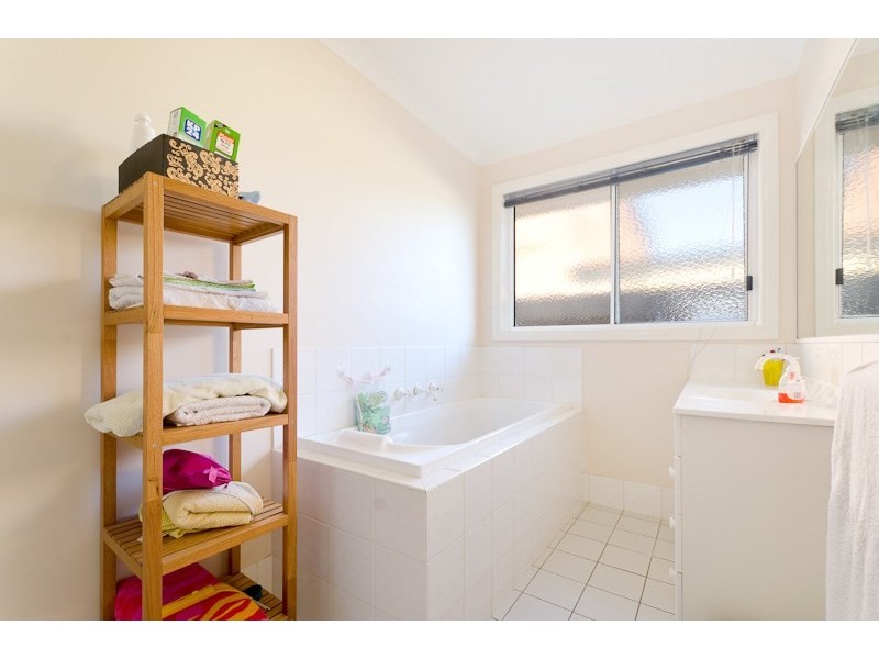 26 Samantha Drive, Mornington VIC 3931